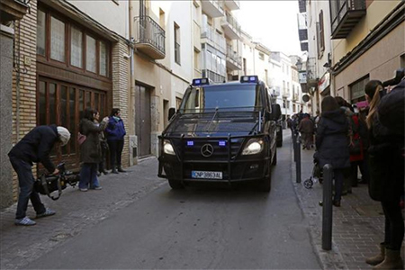 Dos detenidos en Barcelona por difundir propaganda de Daesh